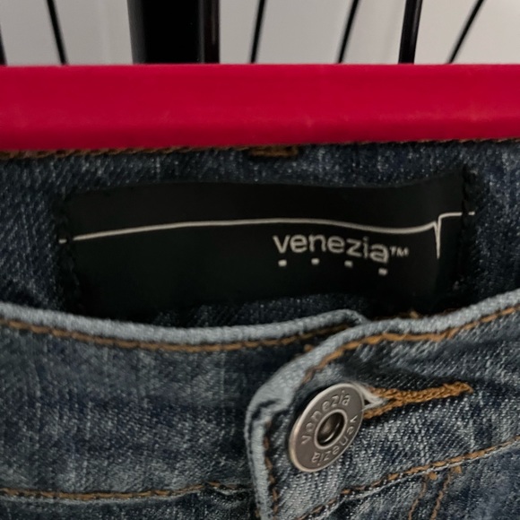 Venezia jeans 1 pair - Picture 2 of 3